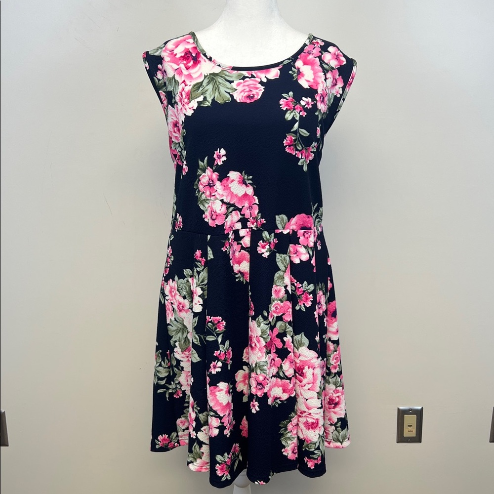 White Mark Navy and Pink Floral Patterned Pleated Sleeveless Dress 3XL